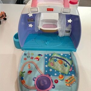 Fisher-Price Little People Sleepover Nursery Playset (Carry Case)